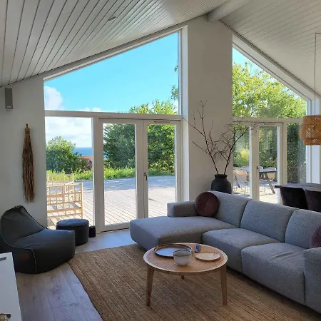Lovely In Sandks With Sea View Ferienhaus